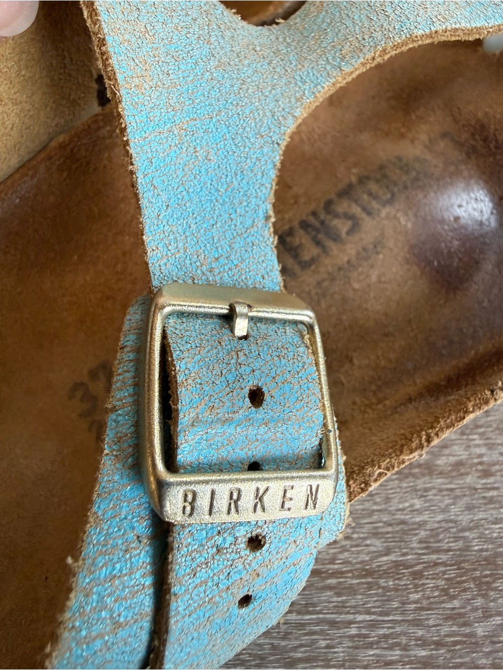 Birkenstock Gizeh Washed Metallic Aqua Leather Sandals Size 37 US 6 6.5 Narrow - Picture 9 of 16
